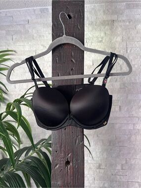 Victoria's Secret Black Smooth Padded Very Sexy Push Up Bra Size 34D New Tags